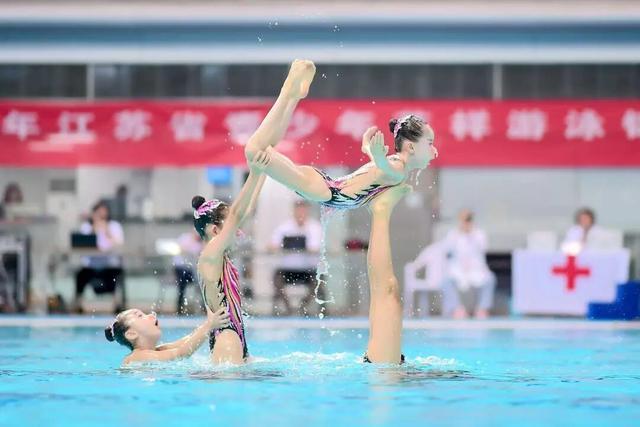 仅展现了高 仅展现了高