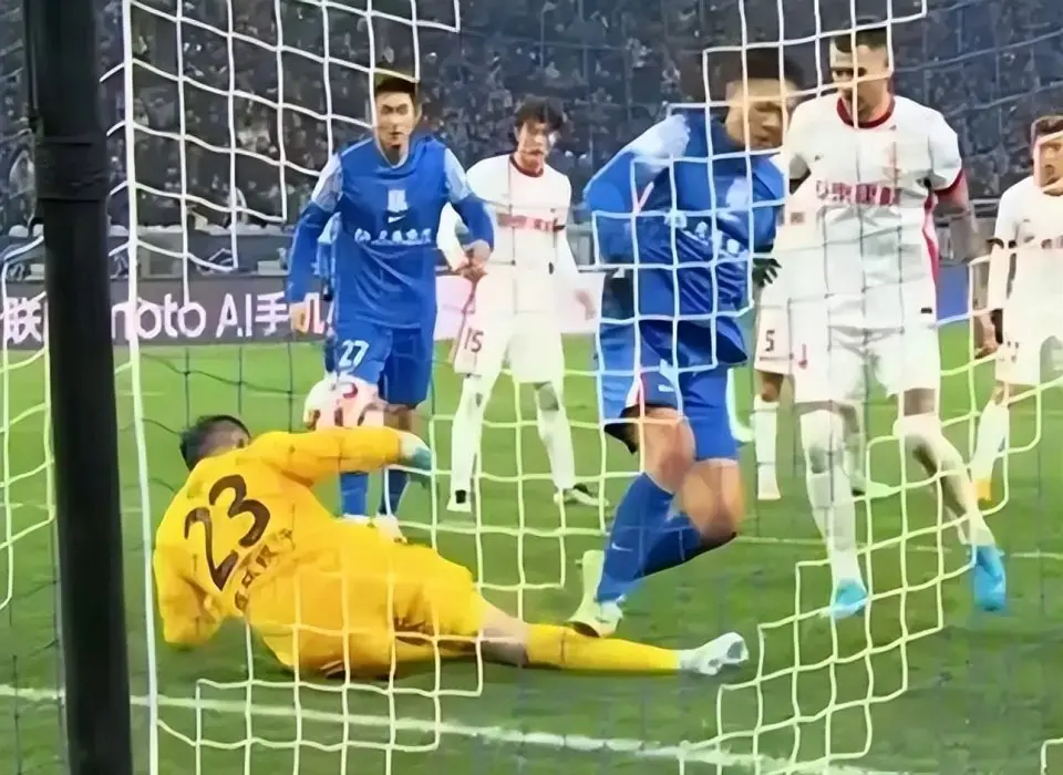 足协承认申 足协承认申