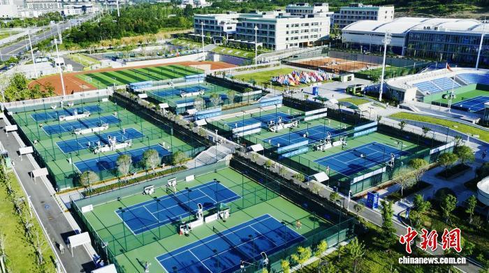 推动网球产 推动网球产