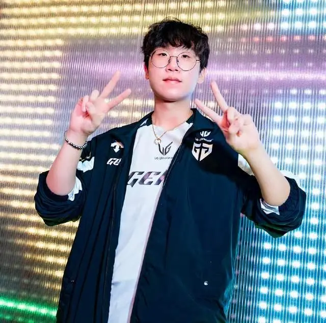 他太需要一 他太需要一